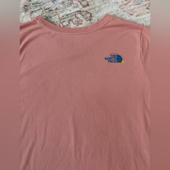 The North Face International Women’s Day Graphic T-shirt Pink Plus Size 3X - Picture 5 of 7